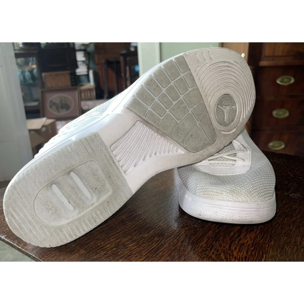 Air Jordan Academy Shoes Mens Size 12 White Sneakers Casual 8445 15 116